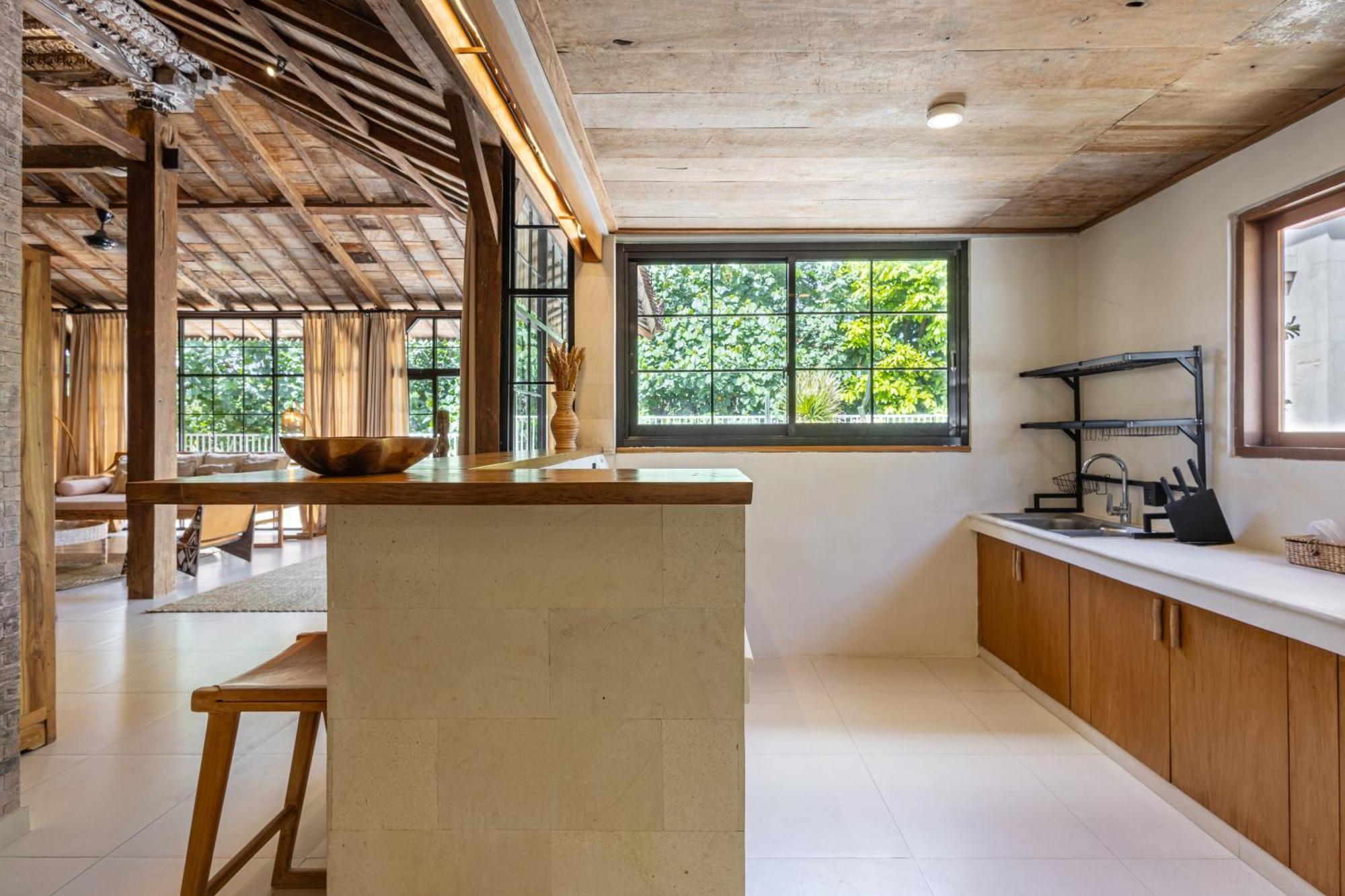 The Pink Joglo, A Cheerful 3Bdr Villa W/Pool And Rice-Field View. Dalung  Bagian luar foto